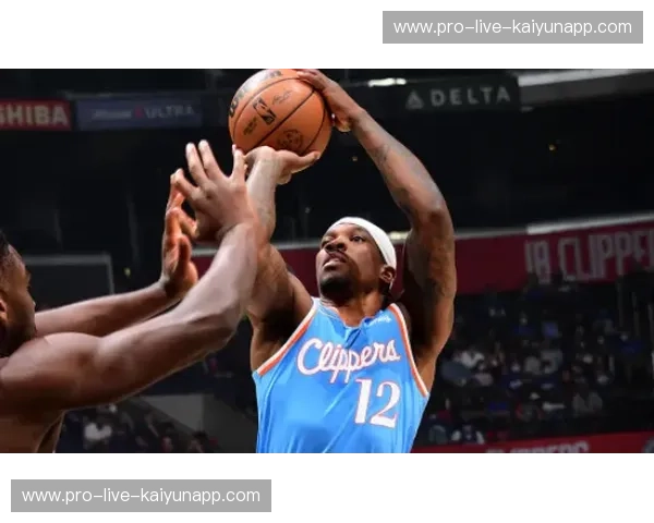 快船、活塞等多支球队有意！美记：森林狼想留兰德尔恐怕得放走沃克